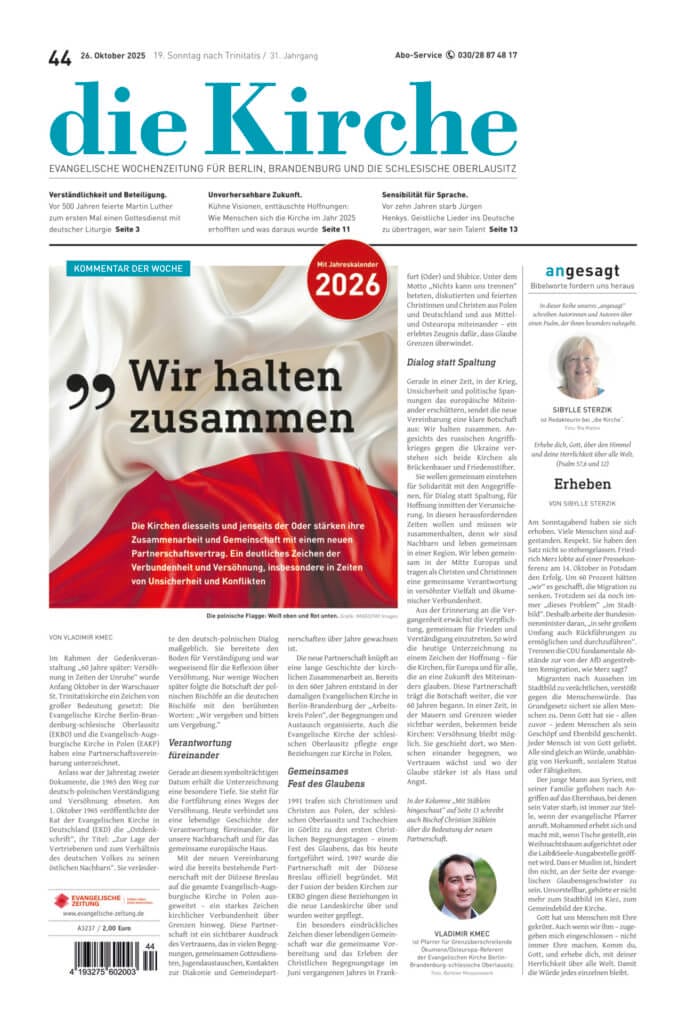Das Bild zeigt die Titelseite der Ausgabe 44 der Wochenzeitung "die Kirche" aus dem Oktober 2025.