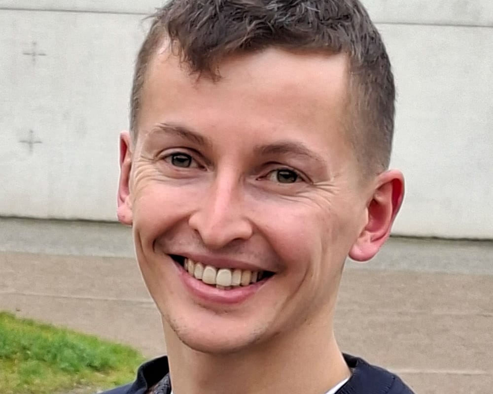 Lächelnder Mann